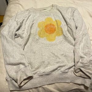 Aerie grey sweater with flower